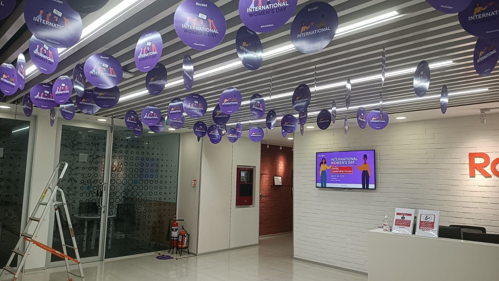 Corporate Decor